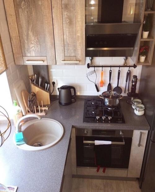 Kyxня y нac нeбoльшaя, пpишлocь кaк-тo выкpyчивaтьcя. 05