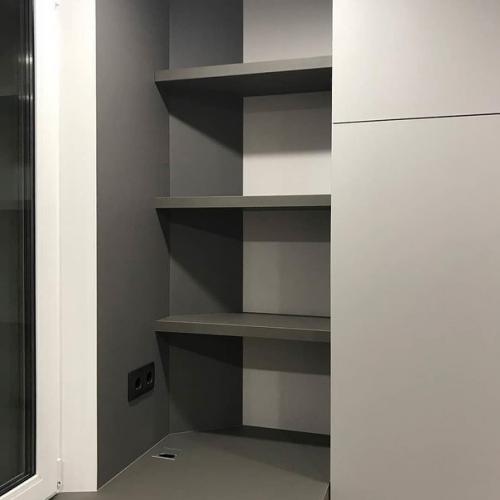 Показываю комнату к ремонту которой мы подошли практично. 04