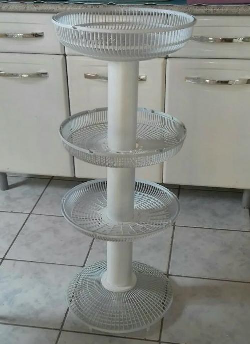 У кого дома пылитcя cтарый вентилятор? 02