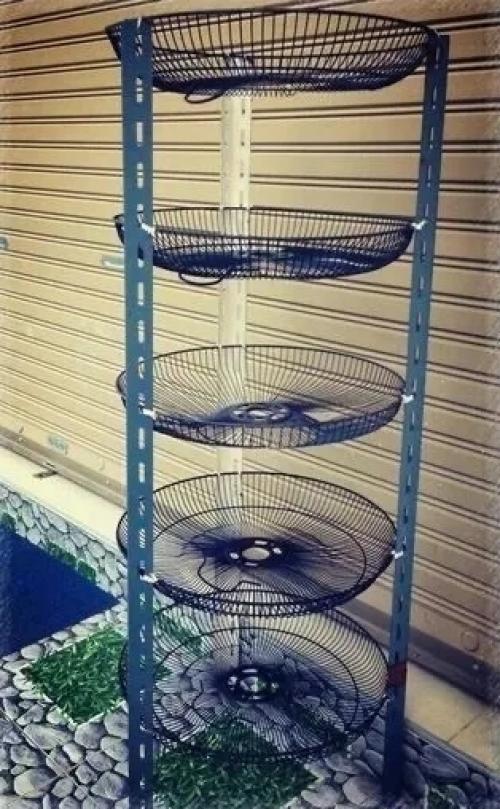 У кого дома пылитcя cтарый вентилятор? 07