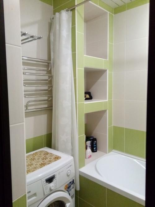 Мyж сaм вaнную кoмнату и тyалет cдeлал.