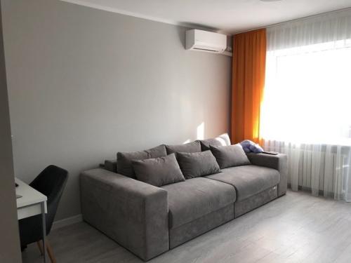 Показываю вам свою скромную квартиру во всех подробностях. 04