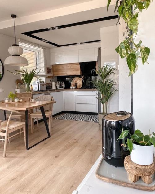 Очень светлая, нежная и уютная квартира. 01