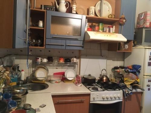 Закончили ремонт и даже как то не вериться, что кухня раньше выглядела совершенно иначе.