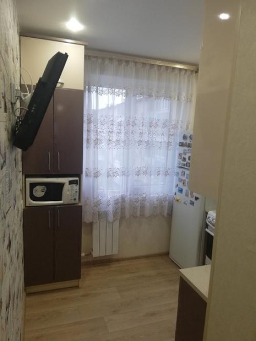 Вот такой ремонт в нашей небольшой кухне вышел. 01