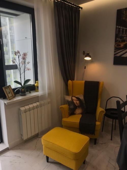 Вот такая у меня просторная и уютная кухня. 03