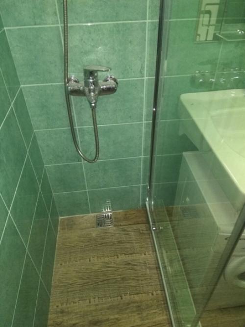 Бабушка попросила немножко отремонтировать ванную комнату. 03