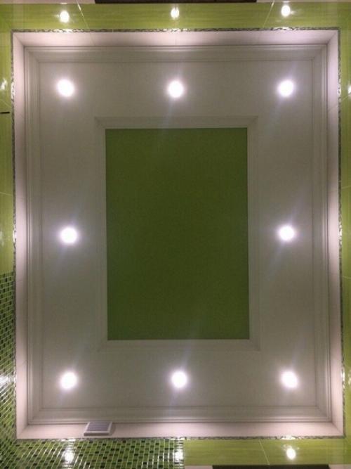 Долго не могли выбрать, ванна или душ, но почему-то всё таки остановились на душе. 08