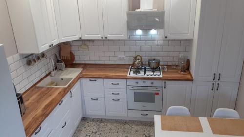 Наша кухня, совмещенная с гостиной.