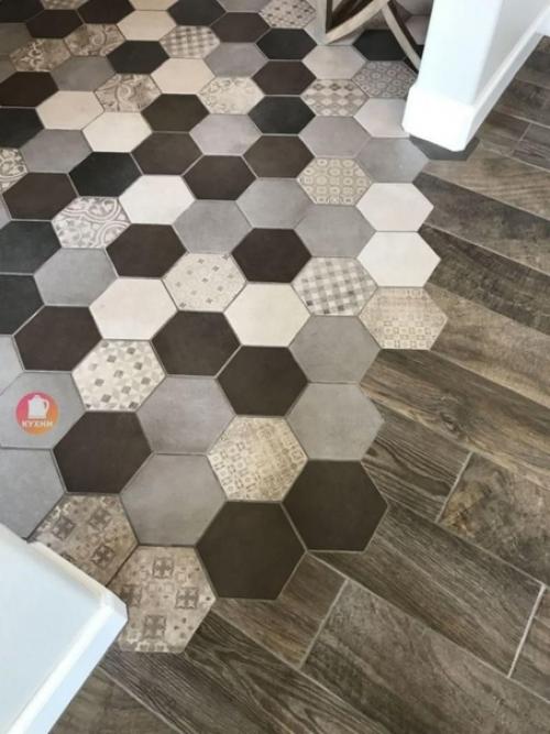 Нынче в моде сочетать ламинат с сотовой плиткой. 01