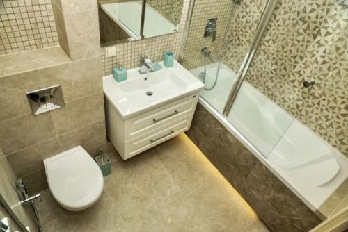 Добрый день!  Важно мнение экспертов дизайн собственный, мастеров нанимали. 06