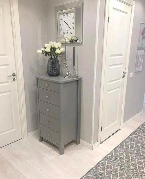 Уж очень я люблю различные цветочки, и всё что связано с зелёным цветом, поэтому моя квартира после ремонта выглядит именно так! 04