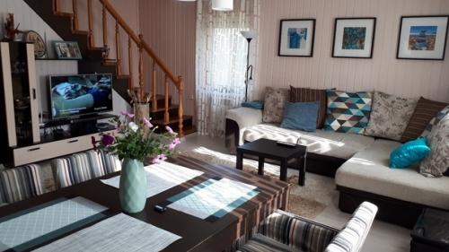 Результат нашего ремонта в дачном домики, бюджет составил на все это дело в 250 000. 09