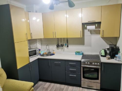 Решили перекрасить нижние фасады. 03