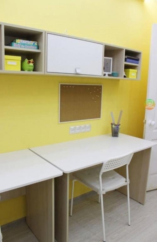 Комната наших девчонок в максимально ярких тонах. 03