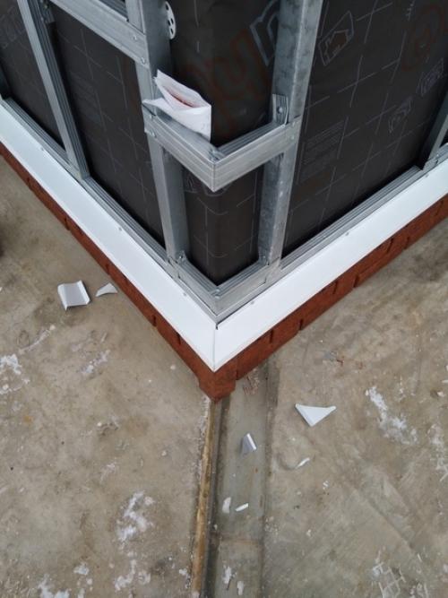 Может быть это немножко не по теме, в конце концов у вас тут интерьеры показываются. 02