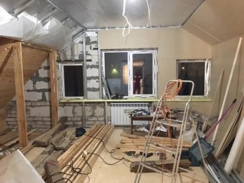 Относительно долгое время у нас чердак пустовал, ничего там не делали. 03