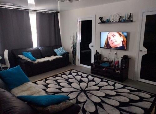 Произвели капитальный ремонт в своей квартире, демонстрирую получившийся результат. 02