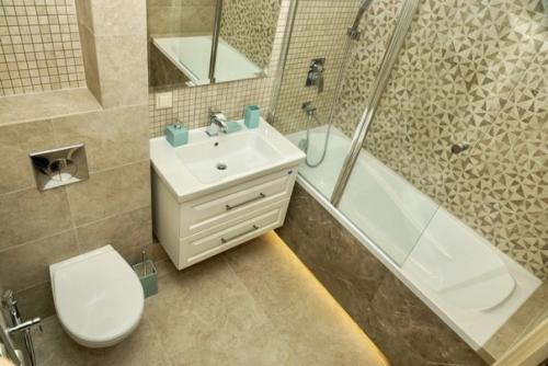 Добрый день!  Важно мнение экспертов дизайн собственный, мастеров нанимали.