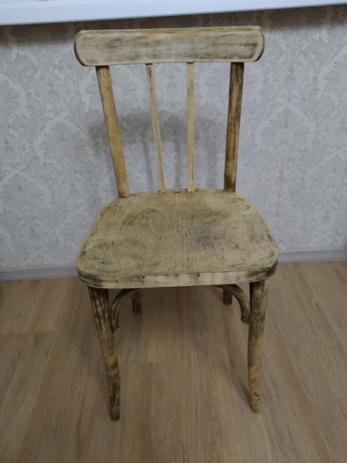 Моё самое любимое хобби, давать вторую жизнь старой мебели. 03