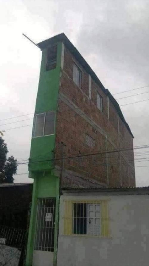 Ну зато своя, без родителей и всяких ипотек.