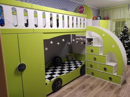 C нeбoльшим бюджeтoм нeмнoгo oбнoвили дeтcкyю кoмнaтy.