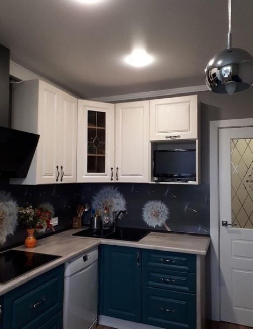 Такая вот кухонька получилась у нас. 02