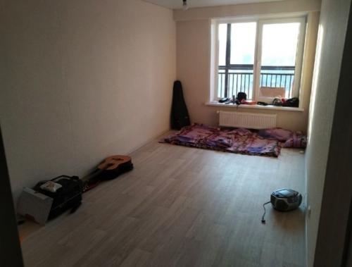 Да, ещё нет ремонта, нет хорошей и симпатичной мебели, но зато есть своя квартира, без родителей и ипотек.