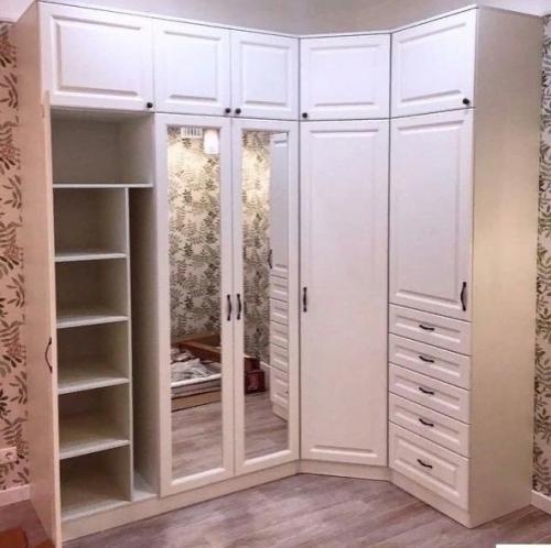 Показываю вам какой мы шкафчик приобрели для нашей квартиры. 01