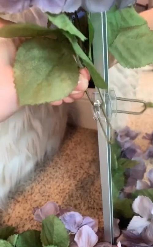 Недавно пришла идея украсить зеркало, а то как то печально оно выглядело. 04