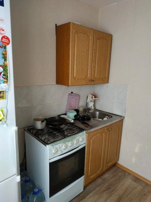 Хоть бюджет был и небольшой, всё равно решили обновить кухню. 01