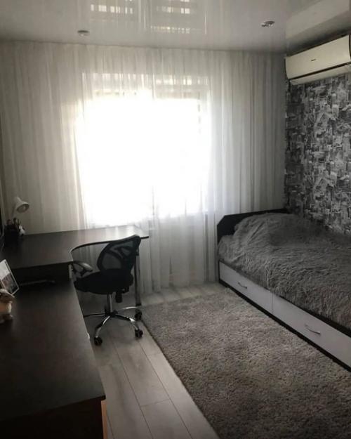 Сделали недавно ремонт нашему сыну старшекласснику.