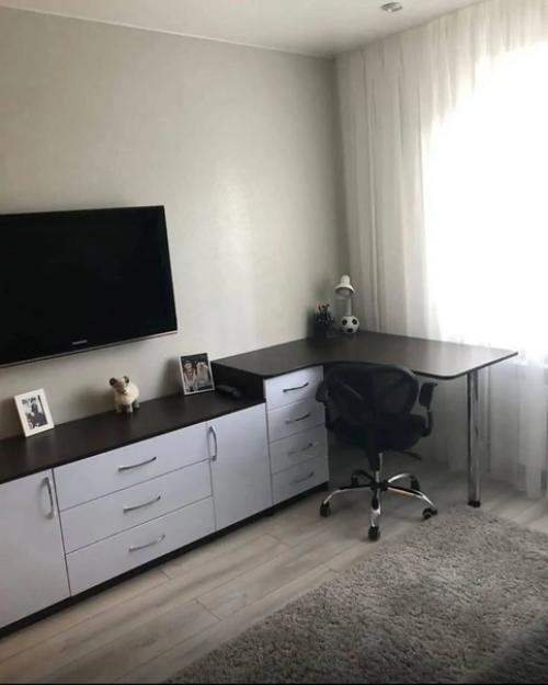 Сделали недавно ремонт нашему сыну старшекласснику. 01