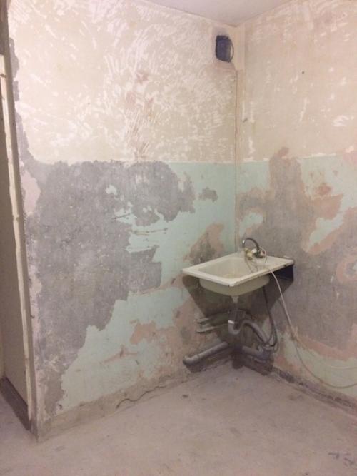 За последние два месяца мы усердно трудились, чтобы привести нашу квартиру в хорошее состояние. 04