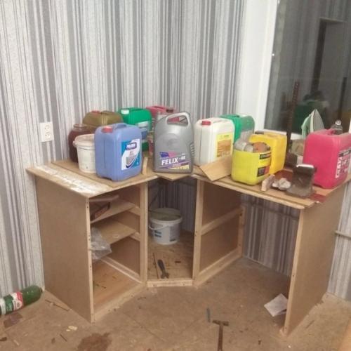 Мебель в кухню сделал сам, получилось очень бюджетно (на это и был расчет. 04