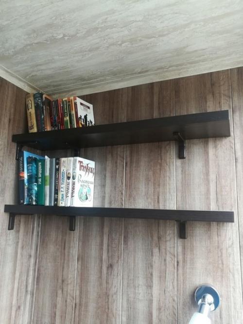 Муж такой уголок уединения на лоджии сделал. 03