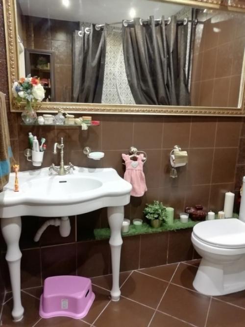 Такой интерьер мы у себя в санузле сделали. 03