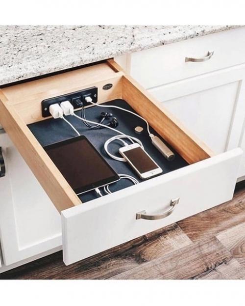 В кухне - самое сердце дома, где создается вкусная еда и проводятся вечера в кругу семьи и друзей. 05