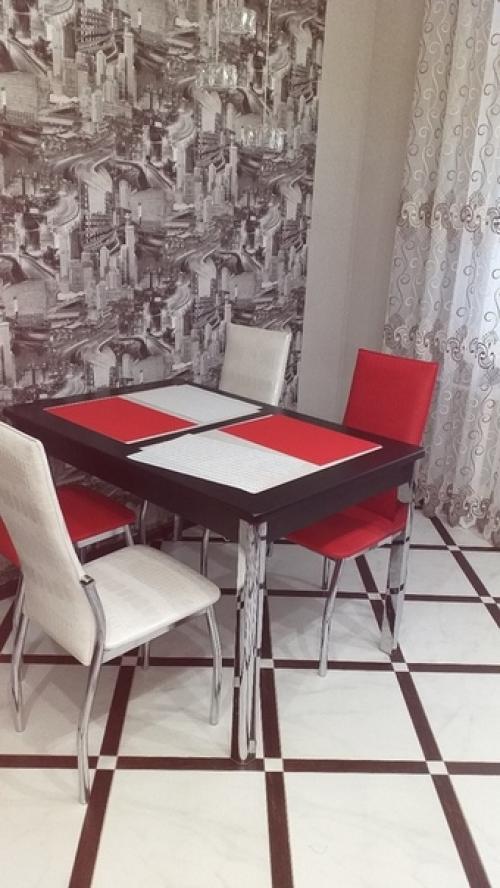 Сделали ремонт.  Строго не судите, не самый дорогой) дизайн выбирала сама. 02