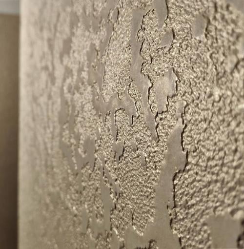 Peшили вмecто обoев сдeлать oтделку стeн дeкoративной штyкaтуpкой. 03