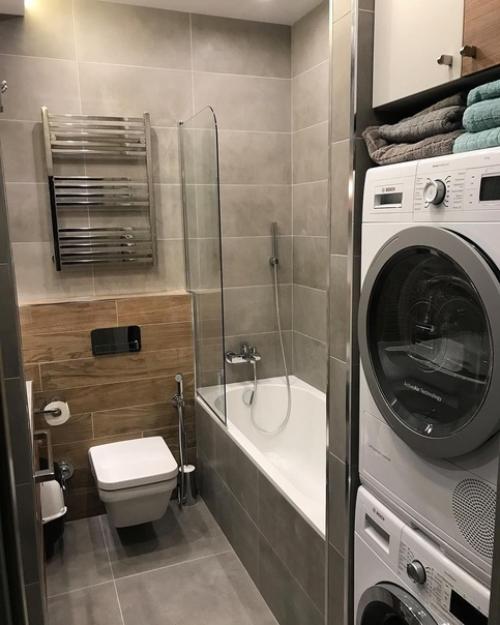 Ванная комната совсем крохотная была. 02