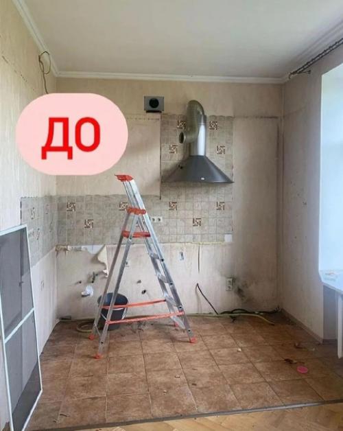 Важным моментом в реорганизации маленькой кухни является использование света и цвета.  