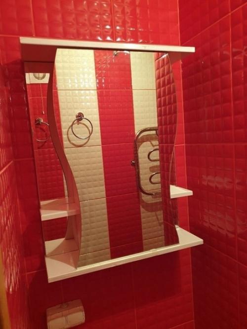 Как оказалось, мой выбор красного цвета для отделки ванной вызвал недоумение у многих моих знакомых. 02