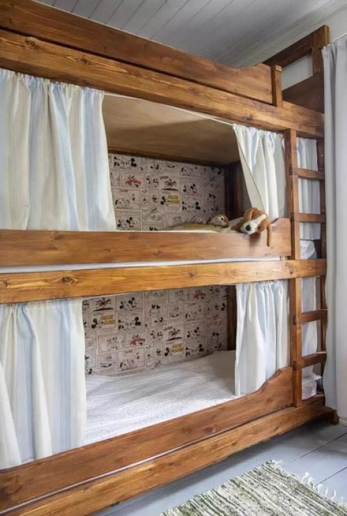 Молодая пара купила старую фабрику, и приложив кучу усилий, души и денег, превратила ее в уютный коттедж. 02