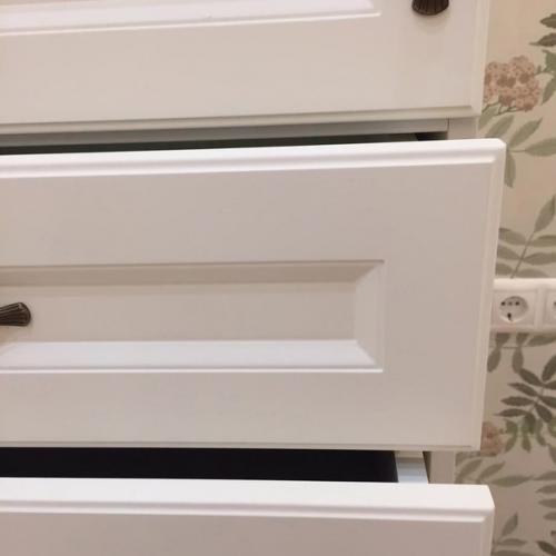 Долго искали себе в квартиру угловой шкаф, пока не встретили это чудо. 06