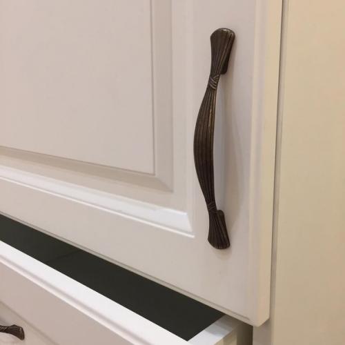 Долго искали себе в квартиру угловой шкаф, пока не встретили это чудо. 07