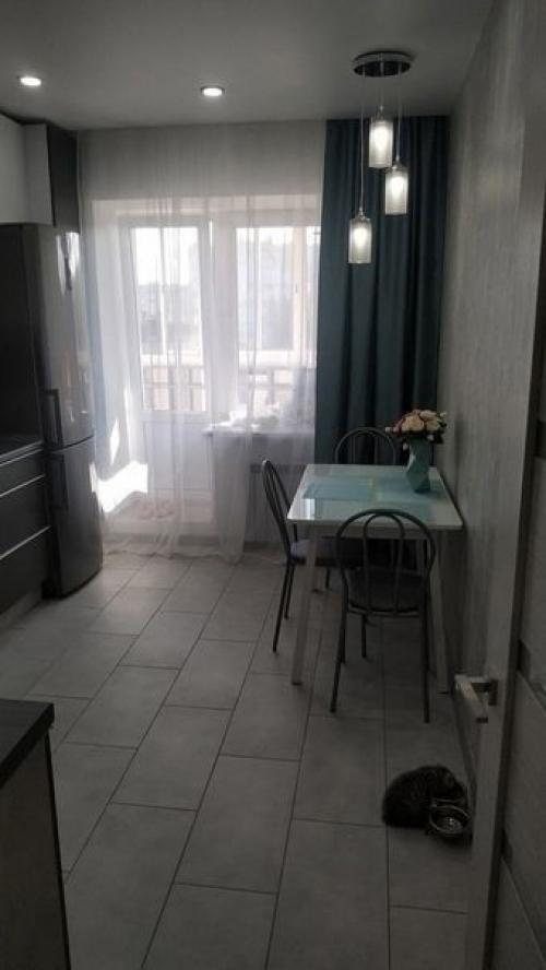 Наша первая в жизни квартира, на которую мы долгое время копили. 04