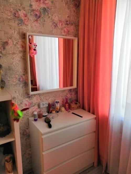 Мы заботились о том, чтобы наша дочь имела свою собственную комнату. 02