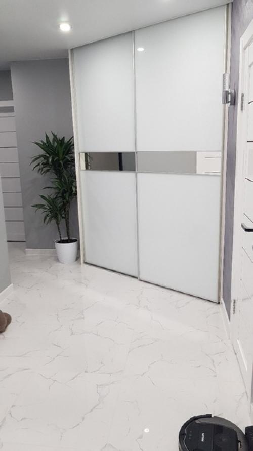 Я придумывала все оформление прихожей комнаты в нежных тонах самостоятельно, и результат превзошел все мои ожидания. 01