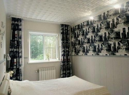 Косметический ремонт в своей спальне сделала. 03